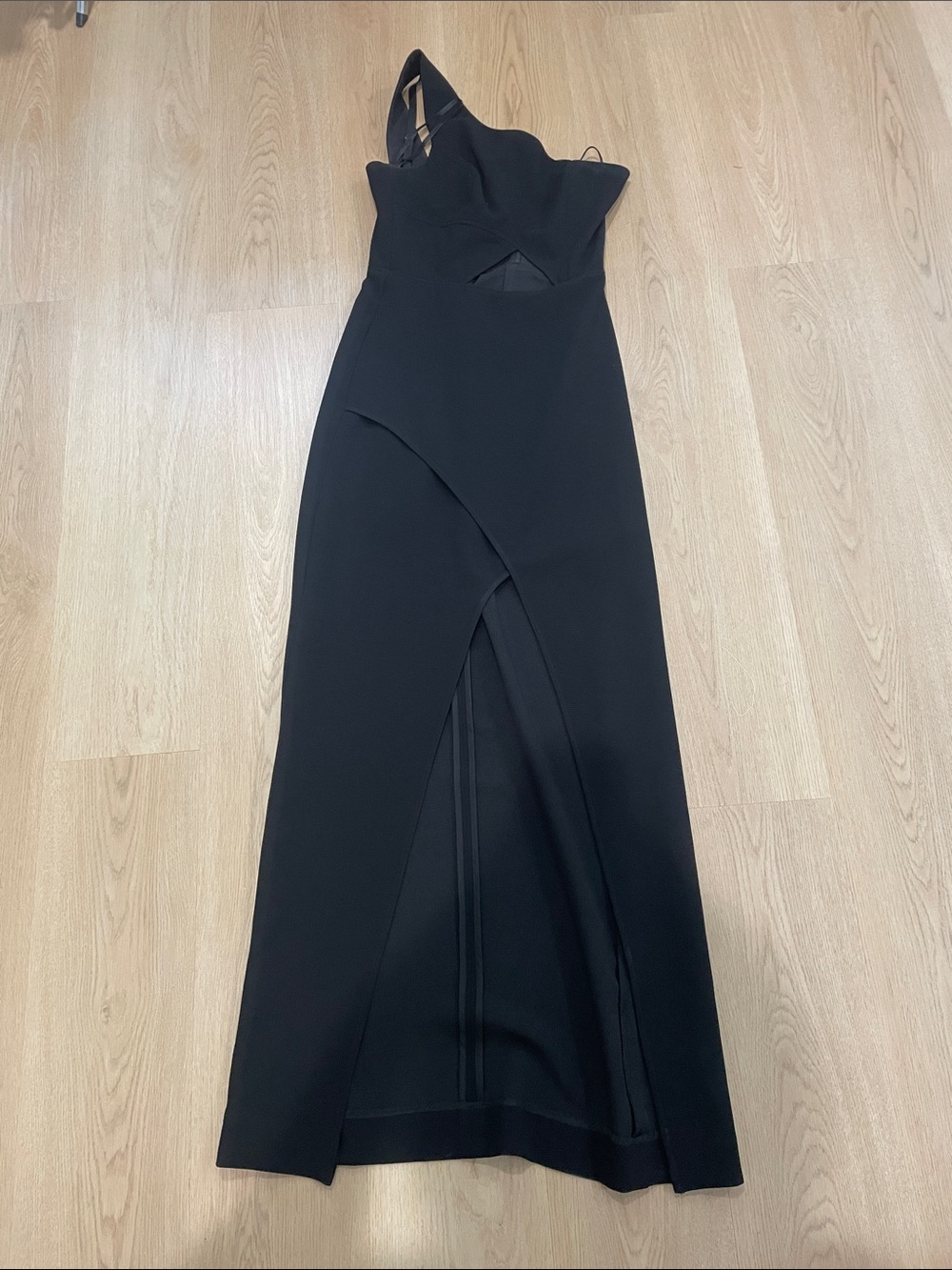 BCBGMaxAzria Black One-Shoulder Evening Gown with Front Overlap Slit